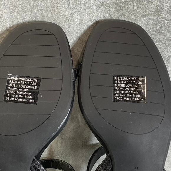 KENNETH COLE NEW YORK Women's Black Leather Maisie Low Block Heel Sandals SZ 9.5 - Picture 8 of 9